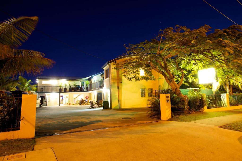 Caloundra Backpackers Hostel Ngoại thất bức ảnh