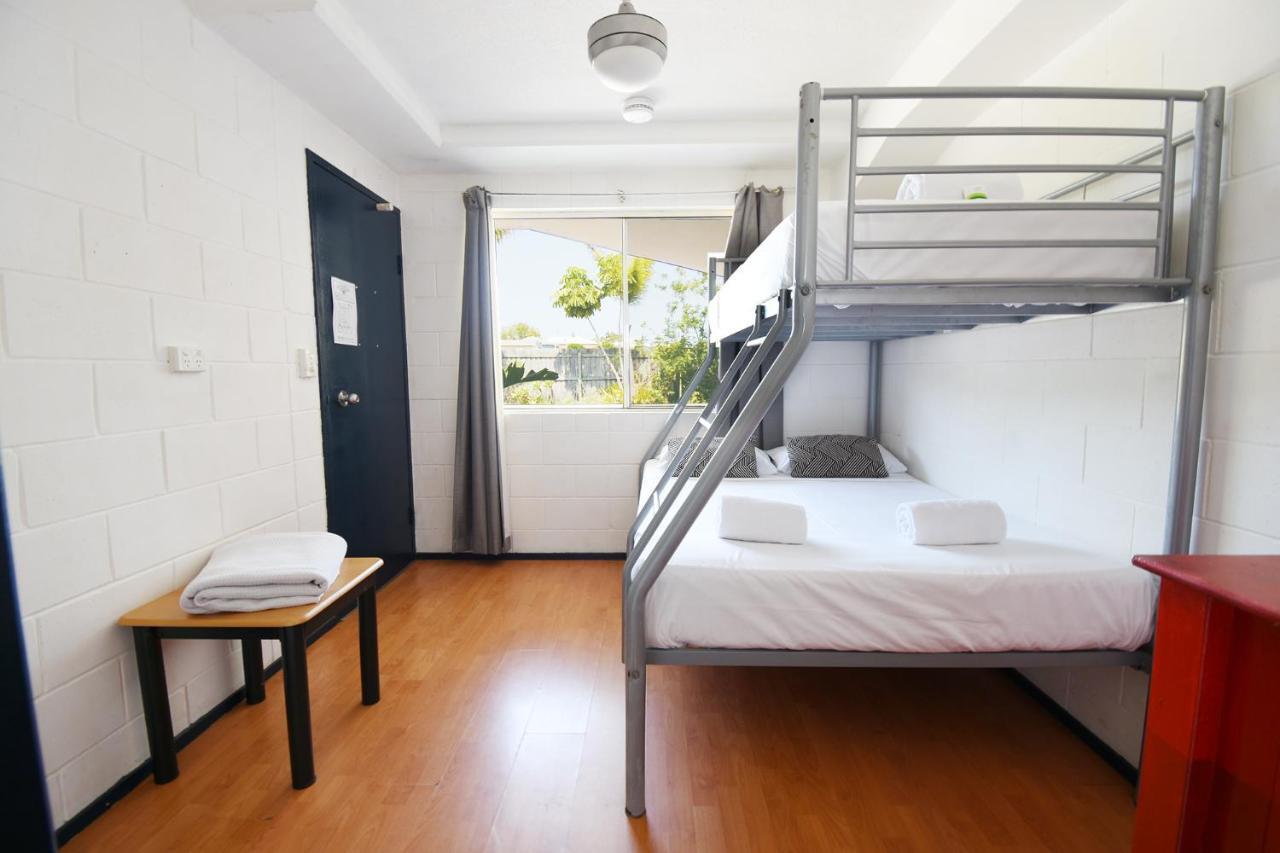 Caloundra Backpackers Hostel Ngoại thất bức ảnh