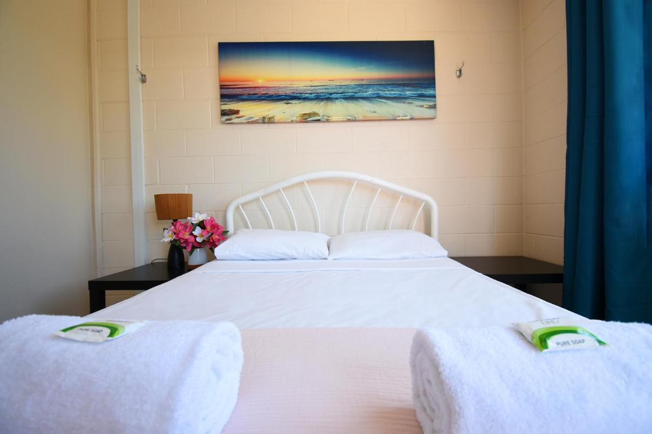 Caloundra Backpackers Hostel Ngoại thất bức ảnh